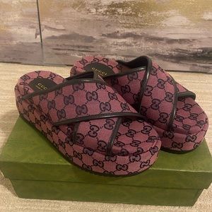 Brand New Pink Gucci Platform Slides 39